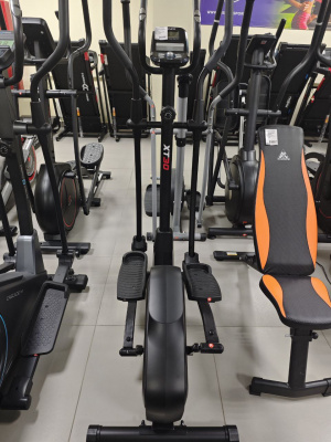 Эллиптический тренажер Maxfit XT30